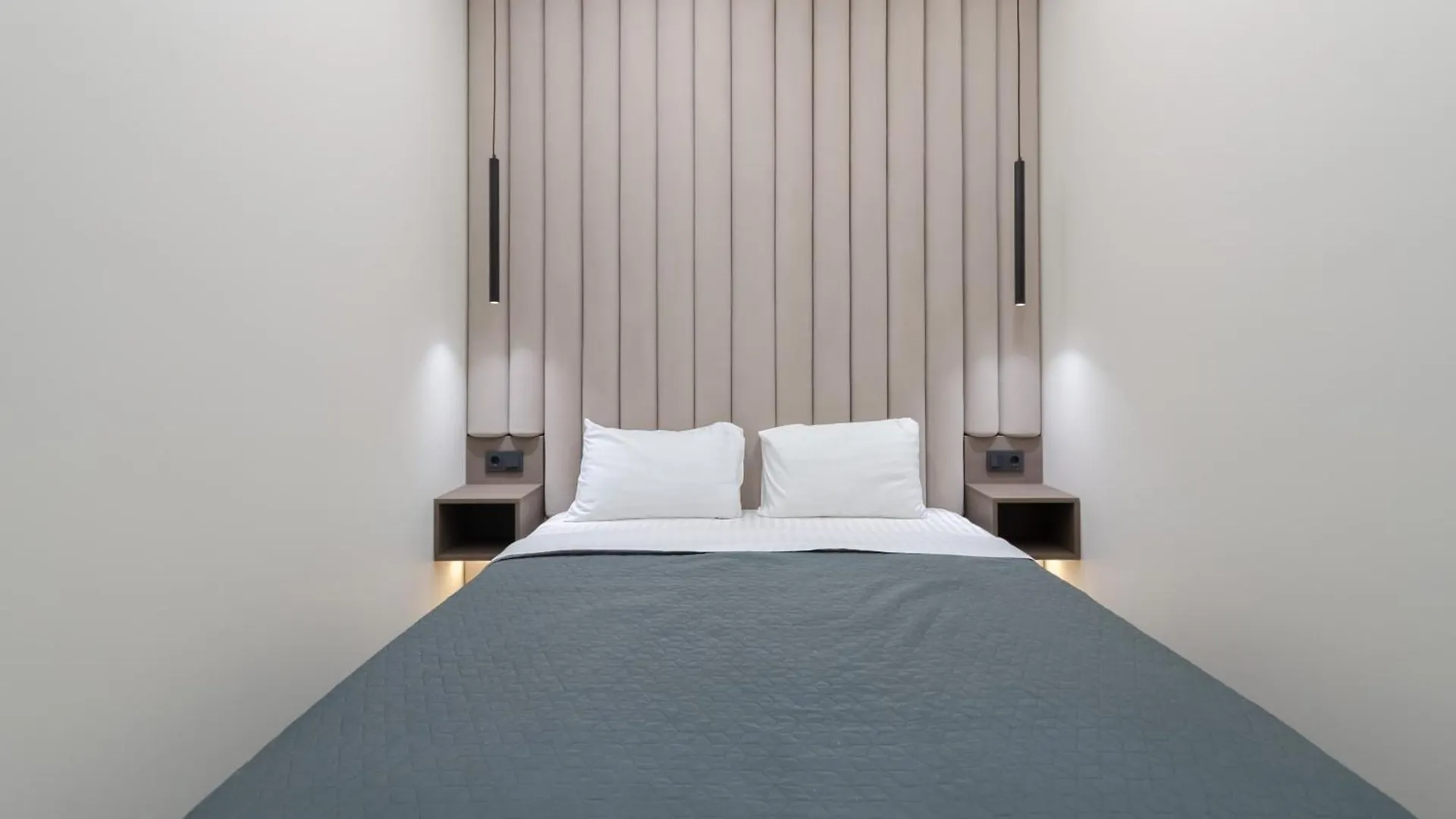 Petrovdom Apartments 18-196 In Rc Manhattan City,Beresteiskyi 11 Kiev Ukrayna